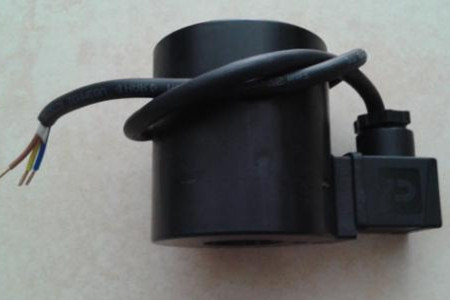 電磁線圈的電感主要起到什么作用？